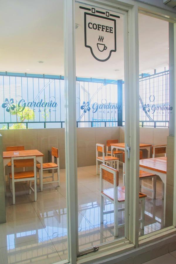 Choice City Hotel Surabaya Exterior foto