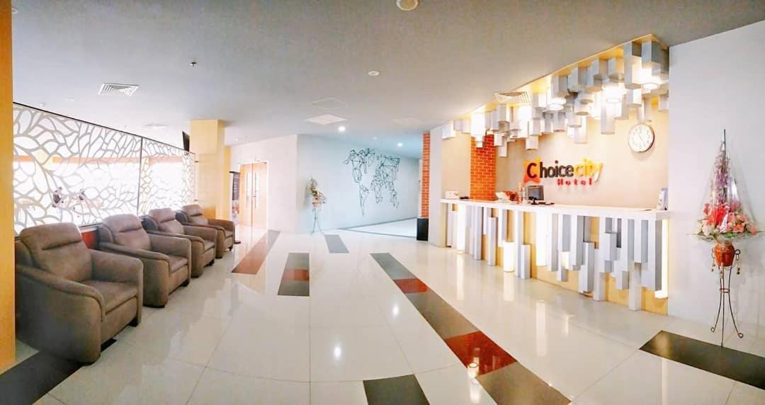 Choice City Hotel Surabaya Exterior foto